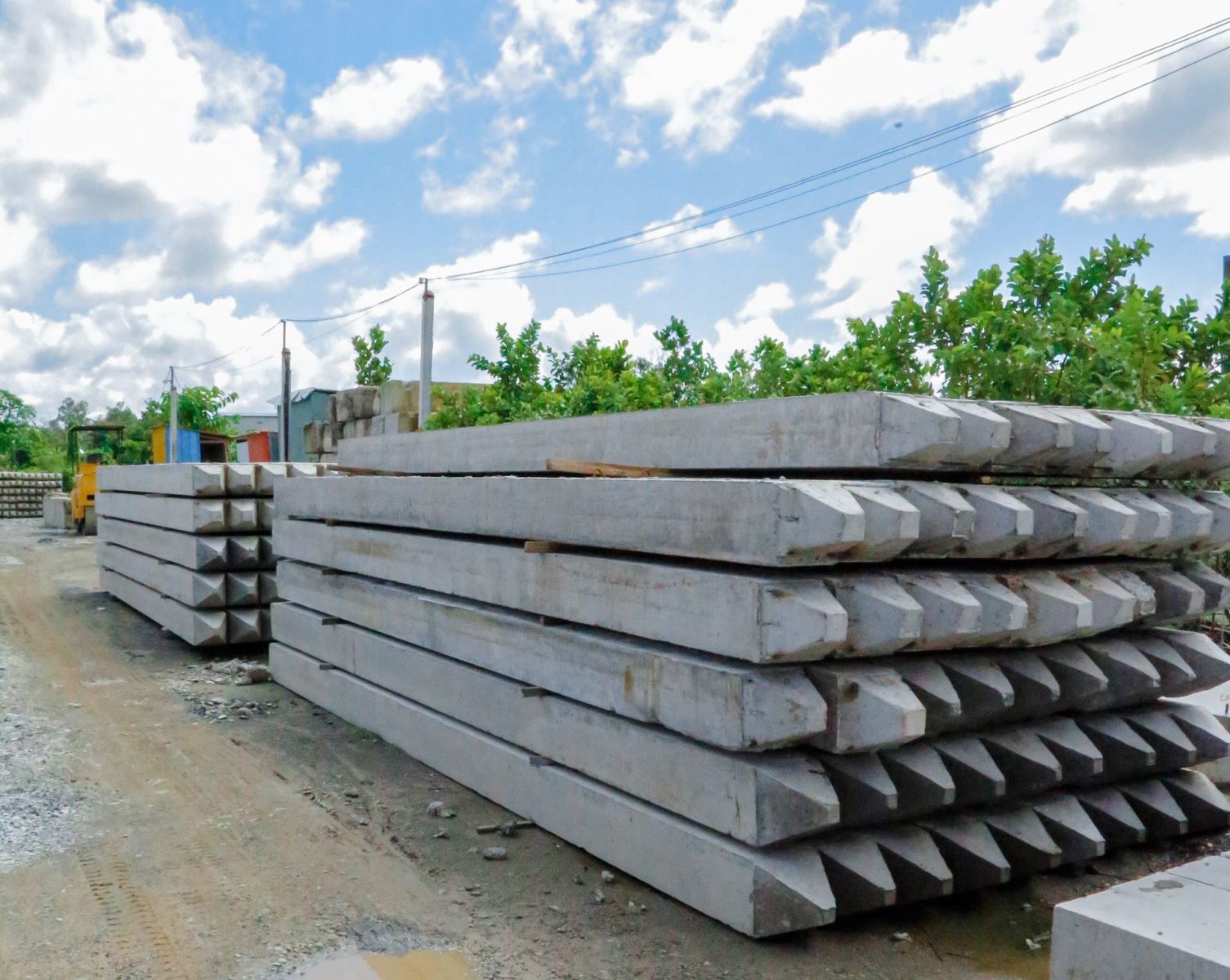 Cọc vuông bê tông